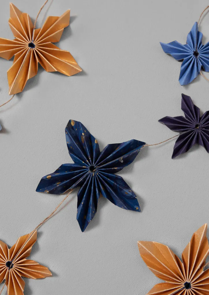 TOAST Marbled Star Paper Garland- Christmas Decorations