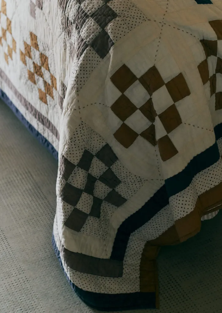 TOAST Tile Cotton Patchwork Quilt- Textiles|Blankets & Throws